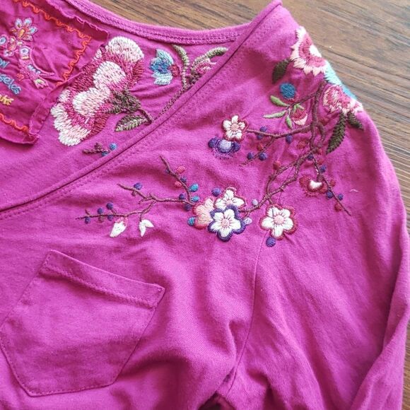 Flawed Johnny Was Magenta Floral Embroidered Long Sleeve Tunic Top Size Small - Picture 3 of 8